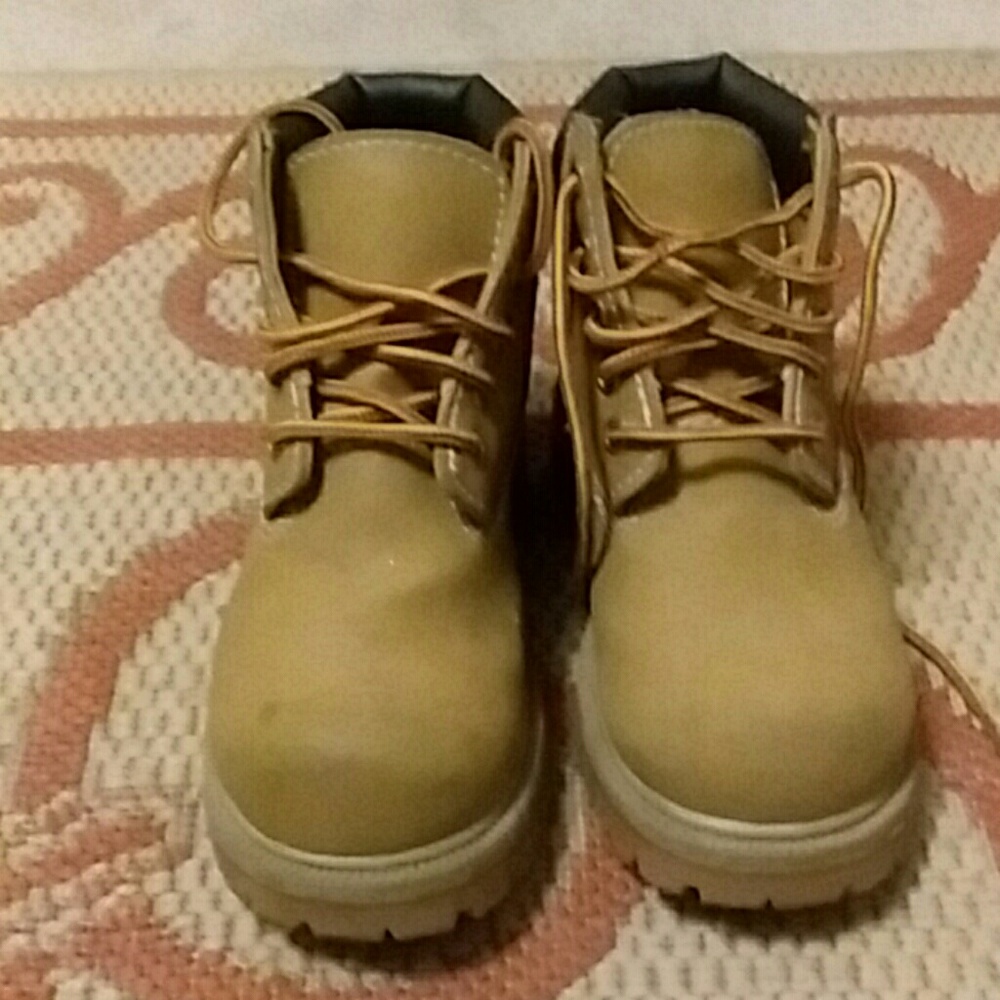 Smartfit waterproof and skid resistant boots